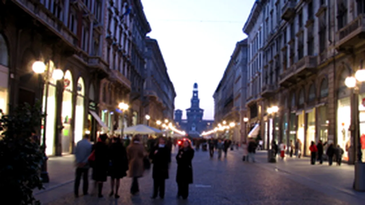 Fostă şcoală din Milano, ocupată abuziv de un grup de români de etnie romă