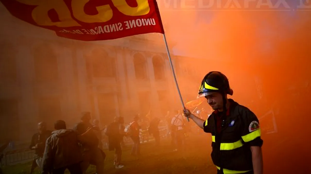 Mii de persoane au protestat la Roma faţă de măsurile de austeritate