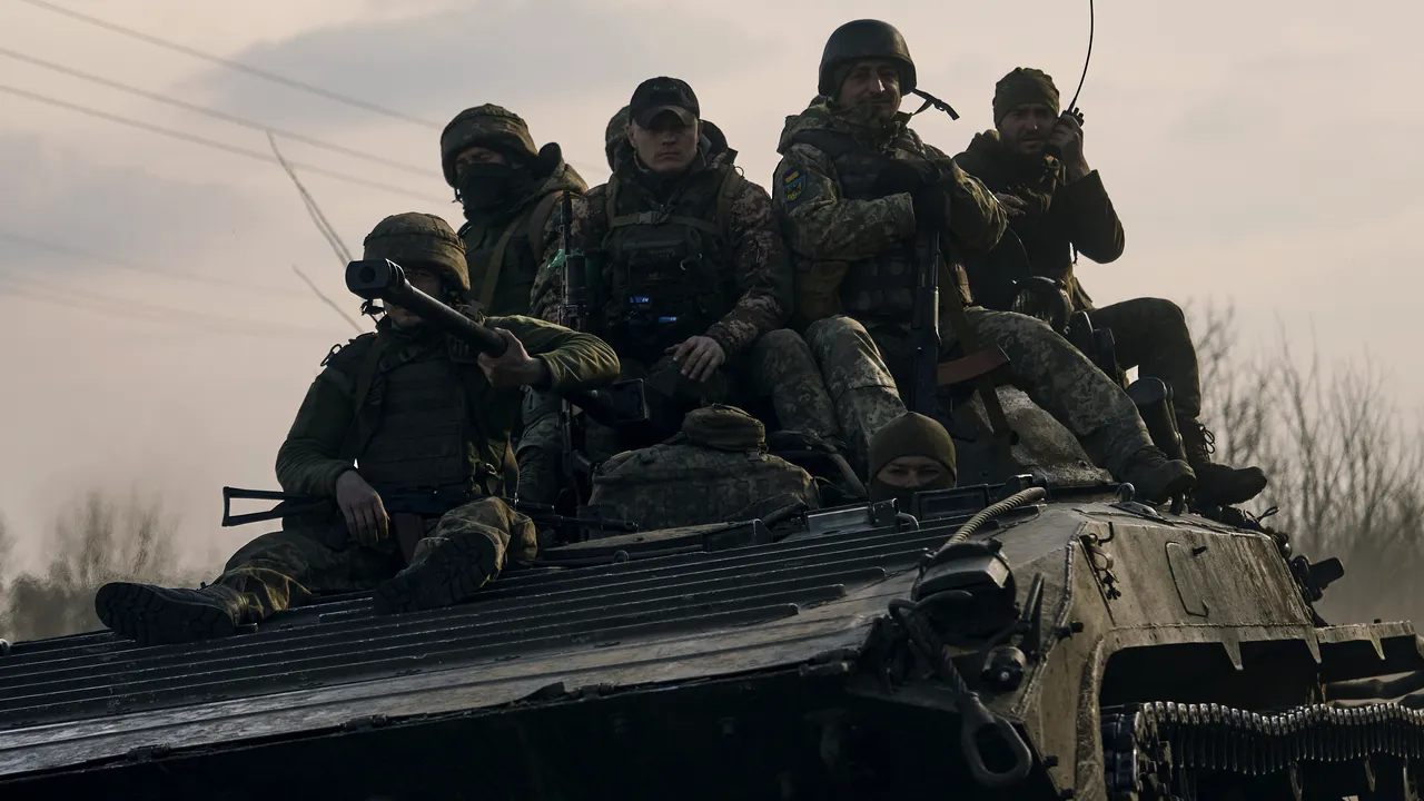 Războiul din Ucraina, ziua 394. Polonia va primi de la Uniunea Europeană fonduri pentru armamentul livrat Ucrainei / Ucraina anunţă contraofensiva / Experţii cred că Rusia se va prăbuşi până în 2033, dar Medvedev contrazice cifrele şi îl citează pe Stalin / Aghiotantul lui Putin nu lasă din gură ameninţarea nucleară 