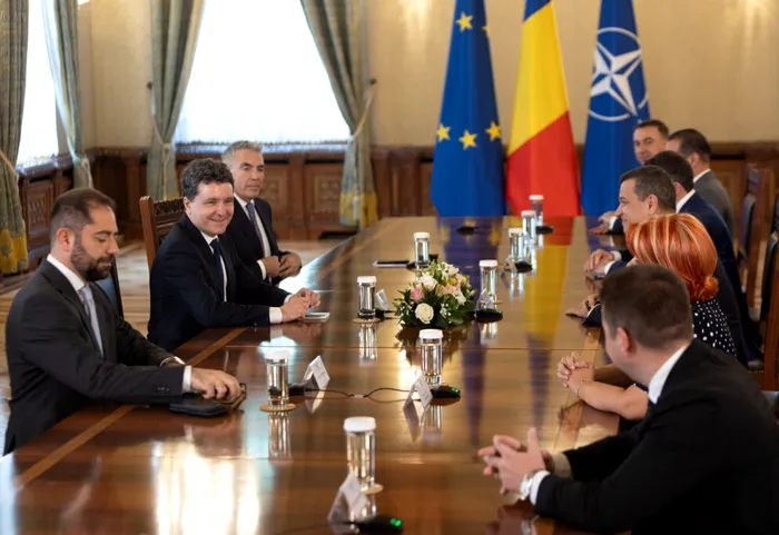 LIVE UPDATE Consultări la Cotroceni pentru desemnarea premierului / AUR și S.O.S. nu vor participa la discuții / Nicușor Dan, la începutul consultărilor cu liderii PSD: Suntem presați de timp