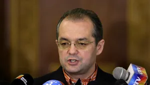 Miniştrii guvernului Boc s-au adunat într-o întâlnire informală la Parlament