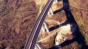 Cum arată Autostrada A1 Sibiu-Orăştie filmată din aer - VIDEO