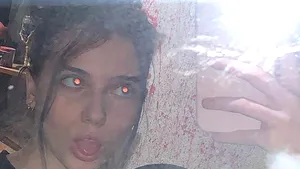 Artista care trebuia să reprezinte România la Eurovision, agresată de iubit. Prima declaraţie oficială: „Am fost abuzată!