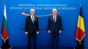 Convorbiri oficiale între miniștrii român și bulgar ai apărării