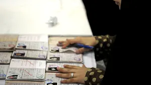 Mai multe voturi decât alegători potenţiali în 50 de districte din Iran - Consiliul Gardienilor