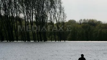 Elicopter SMURD, chemat să survoleze accidentului naval de pe Dunăre