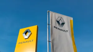 Renault a fost pusă oficial sub acuzare în Franţa pentru „înşelătorie”, în cazul emisiilor diesel. Reacţia companiei