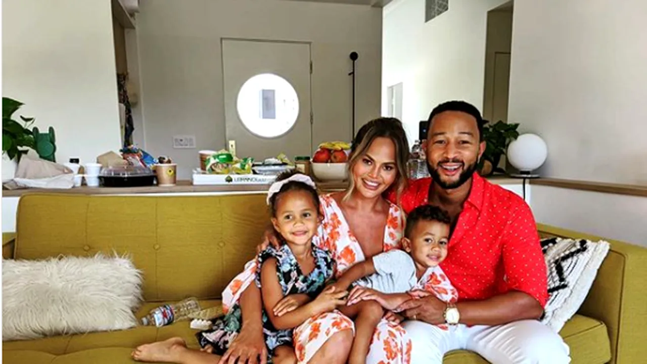 VIDEO. Chrissy Teigen confirmă zvonurile: Ea şi John Legend aşteaptă al treilea copil 