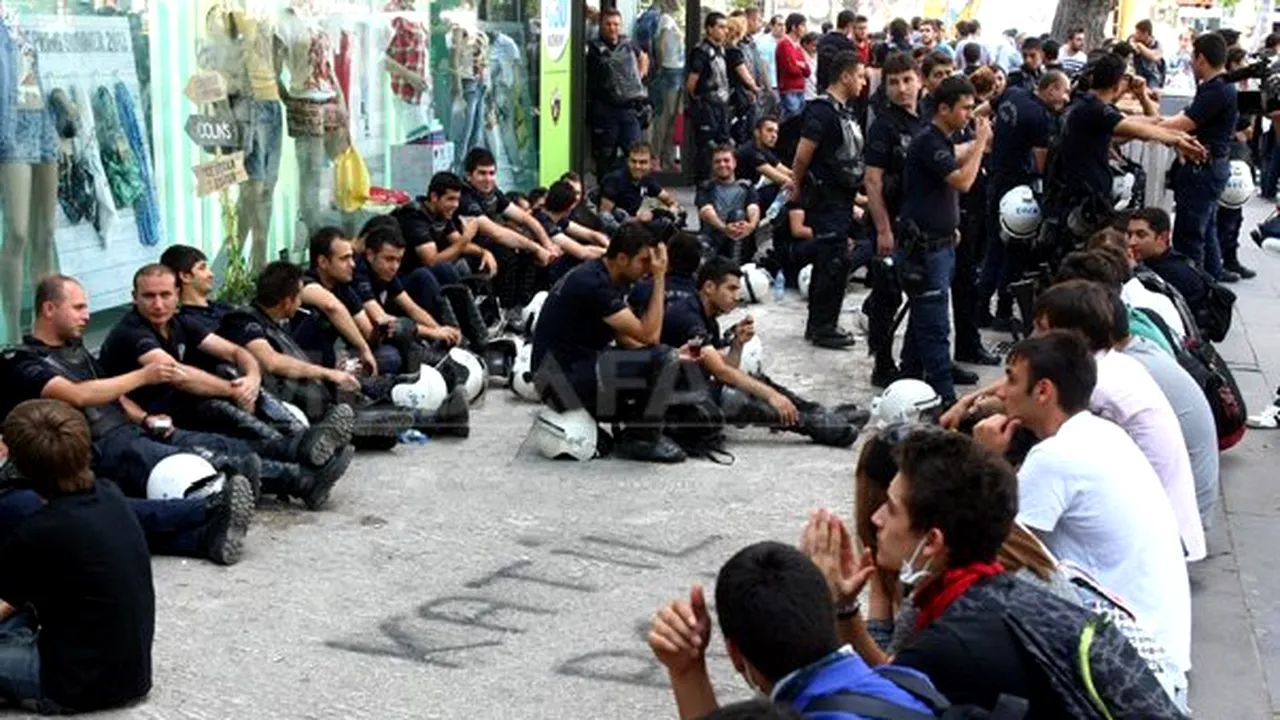 AFP - Tinerii, vârful de lance al protestelor din Turcia: 
