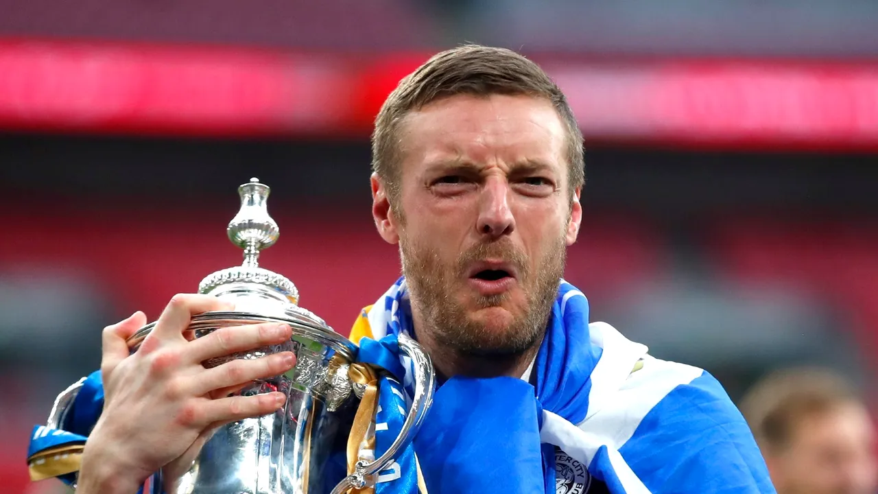 La 7 ani de la câştigarea titlului, Leicester a retrogradat din Premier League