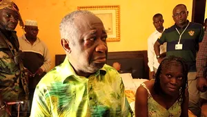 Imaginile cu Laurent Gbagbo înfrânt şi umilit au stârnit compasiune în Coasta de Fildeş - VIDEO