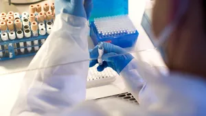 CORONAVIRUS. Pfizer şi BioNTech ar urma să primească de la Guvernul SUA aproape două miliarde de dolari pentru sute de milioane de doze de vaccin