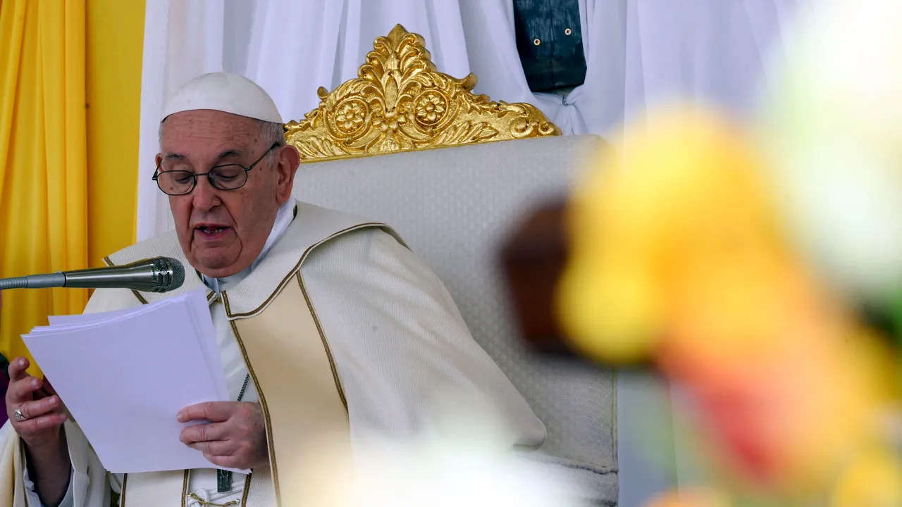 Papa Francisc denunţă incriminarea homosexualităţii: sunt copii ai lui Dumnezeu