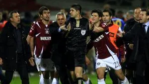 Violence Halts Bucharest Derby, Rapid Coach Quits