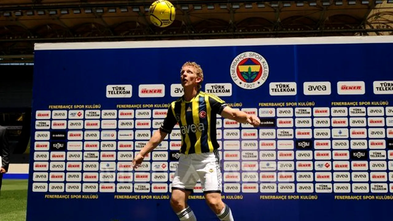 Dirk Kuyt: Tremur tot şi plâng, nu pot continua astfel