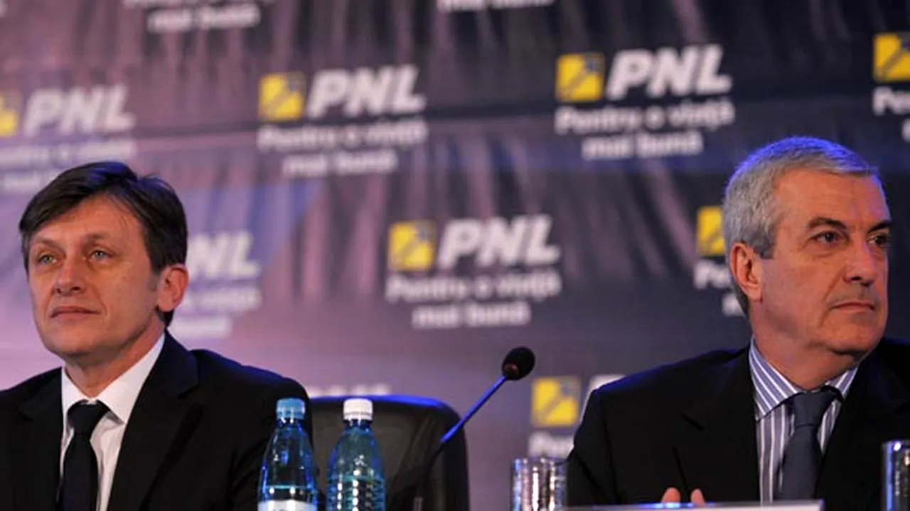 Antonescu: Nu ştiu de reînscrierea lui Tăriceanu în PNL, dar nu este exclus. Nu aş lua în seamă cererea de reînscriere