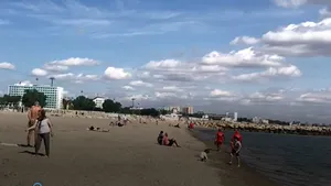 1 iunie la mare. Bucurie pentru părinţi şi cei mici de Ziua Copilului 