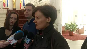 Gabriela Scutea a venit, în prima zi de muncă, la Parchetul General însoţită de ministrul Cătălin Predoiu