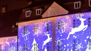 Turiştii au ocupat toată Valea Prahovei, în vacanţa de Crăciun. Cât au plătit în medie pe o cameră 