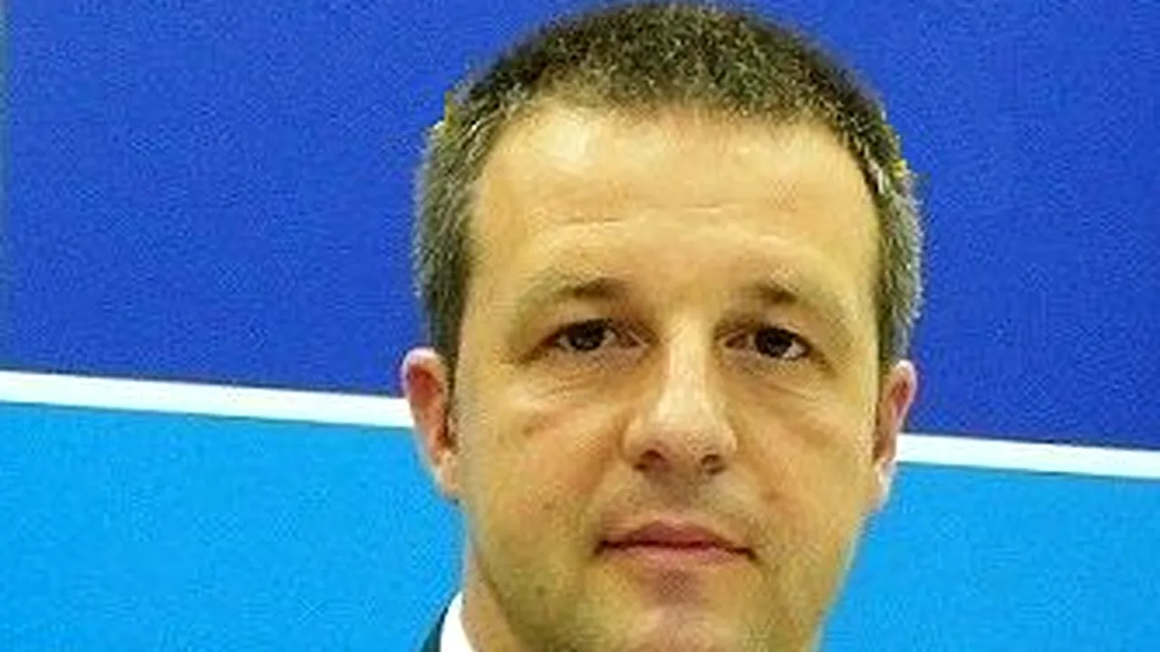 Primarul oraşului Brăila, despre mască: O să ne interziceţi să deschidem şi geamul