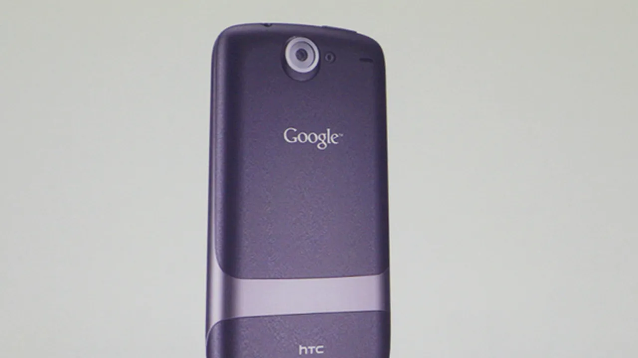 Apple a dat în judecată HTC, producătorul telefoanelor Google