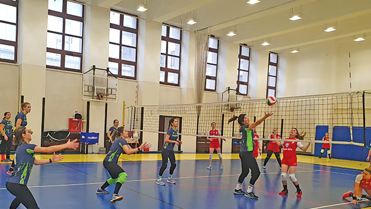 Catchball a devenit noul sport preferat al româncelor