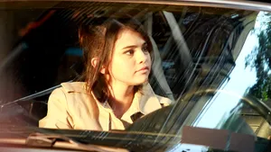 FOTO | Cum a fost surpinsă Selena Gomez, la o zi după ce a anunţat că a suferit un transplant de rinichi