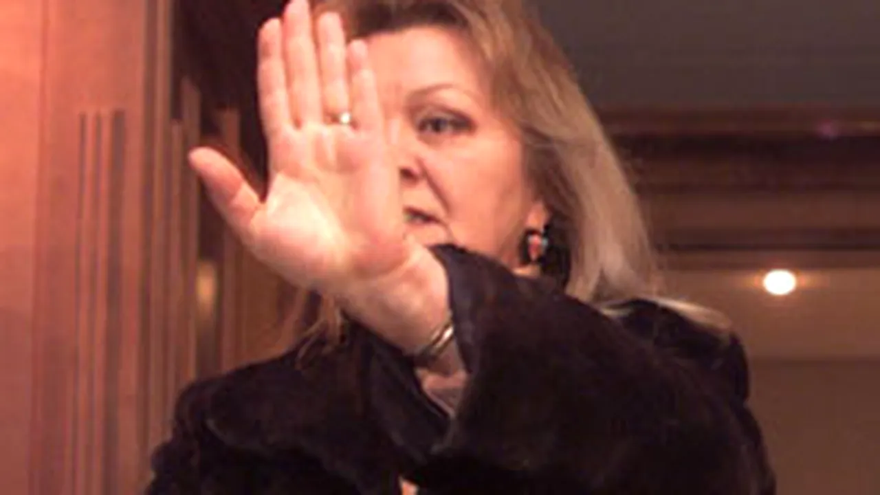 Daniela Buruiană îl dă în judecată pe C.V.Tudor