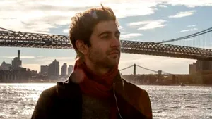 Actorul italian Raphael Schumacher, care s-a strangulat pe scenă, a decedat