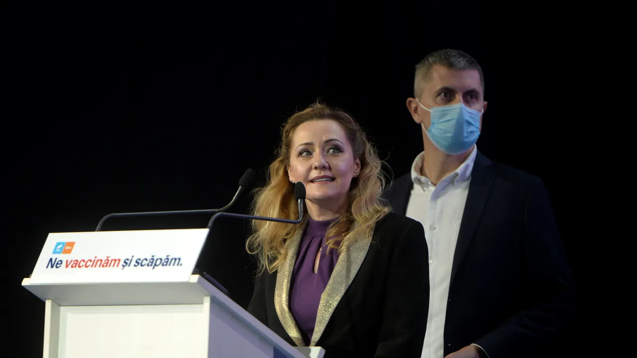 Elena Lasconi deschide lista USR pentru Alegerile Europarlamentare. Dan Barna şi Vlad Voiculescu se află şi ei în primele poziţii