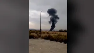 Un avion militar s-a prăbuşit în apropiere de oraşul Madrid |  VIDEO