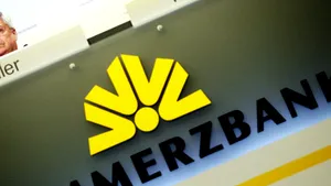 Banca germană Commerzbank discută preluarea Băncii Carpatica - surse
