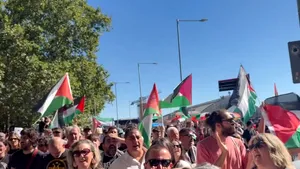 Protestele pro-palestiniene au pus capăt finalei Turului Spaniei 2025. Ceremonia de premiere nu a mai avut loc