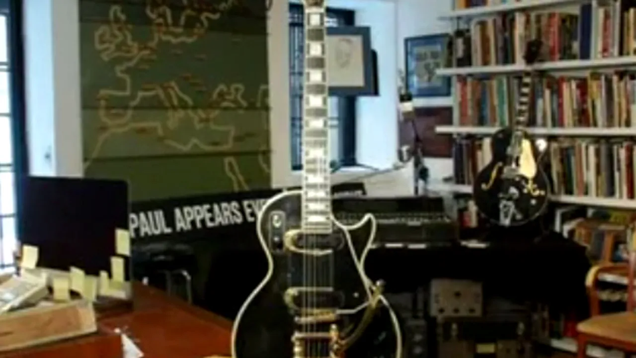 Prima chitară personalizată creată de Les Paul, supranumită 