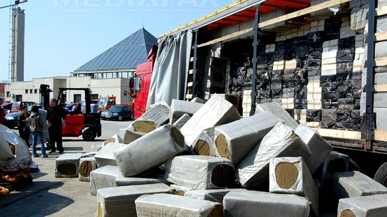 Cum luptă vameşii împotriva contrabandei cu ţigări: la fiecare ţigară confiscată la graniţă, 50 scapă de control şi ajung pe piaţă