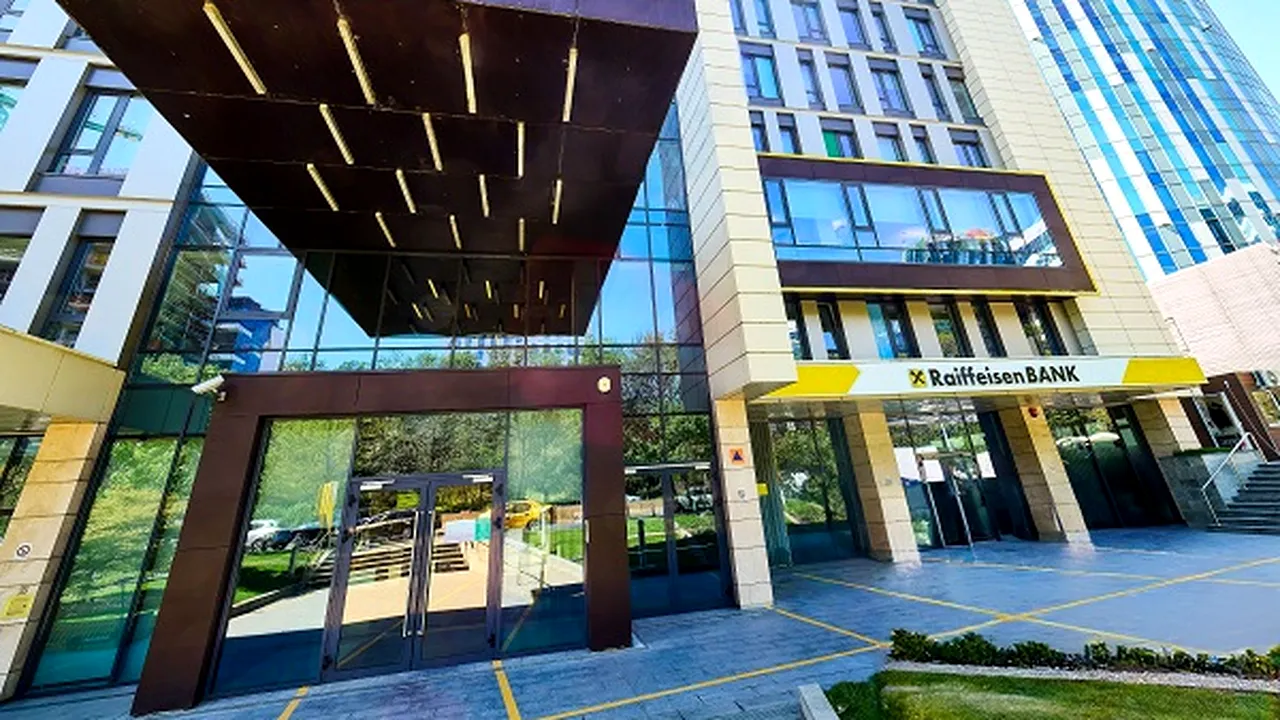 Banca Europeană de Investiţii susţine Raiffeisen Bank