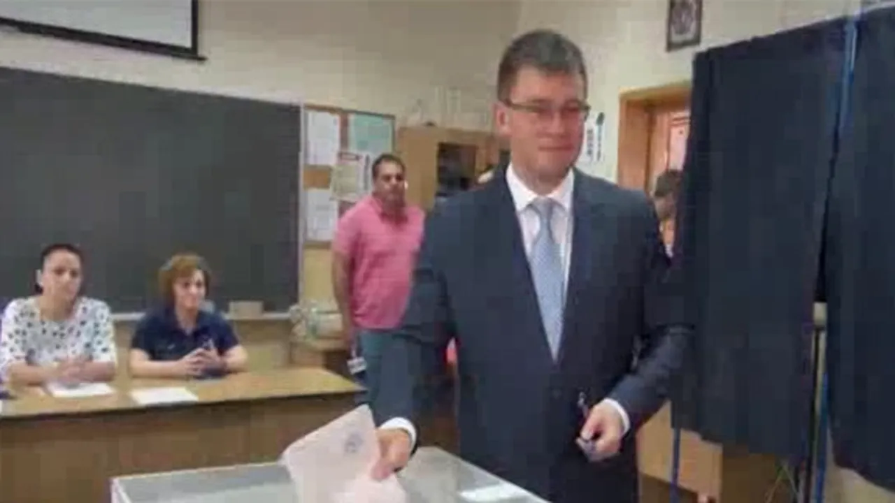Ungureanu: Am votat convins fiind că soarta României depinde de soarta Europei - VIDEO