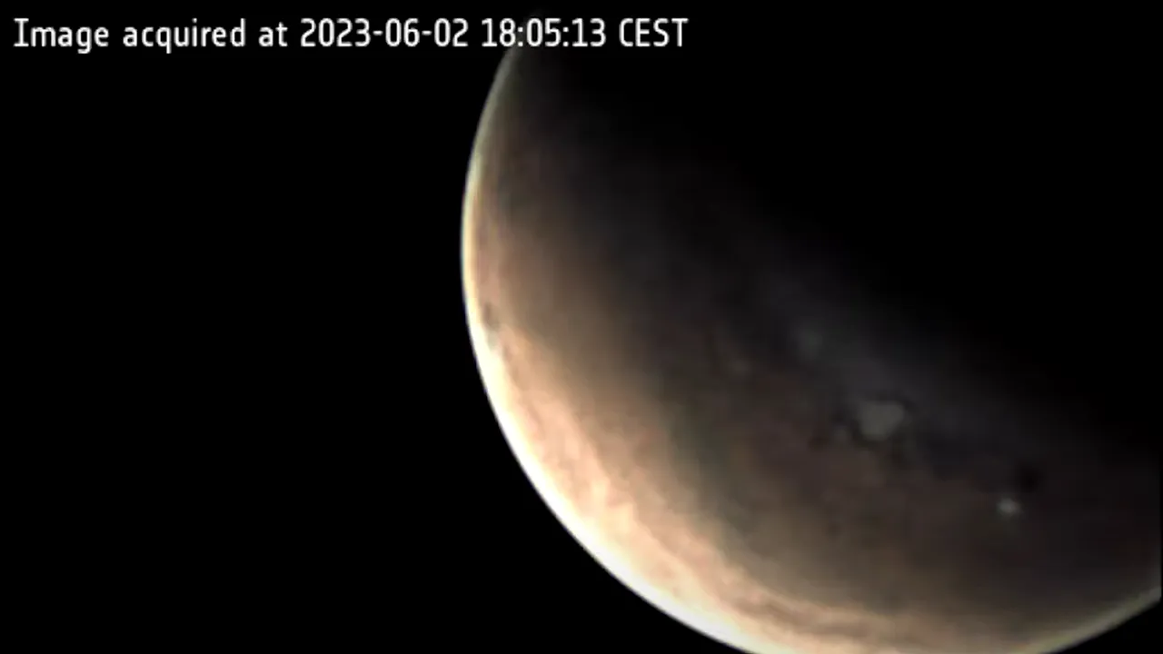 Prima transmisiune în direct de pe Marte. Astronomii sunt fascinaţi! 