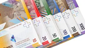 Francul elveţian, la un nivel record faţă de euro: Peste 5 lei la cotaţiile din piaţa bancară
