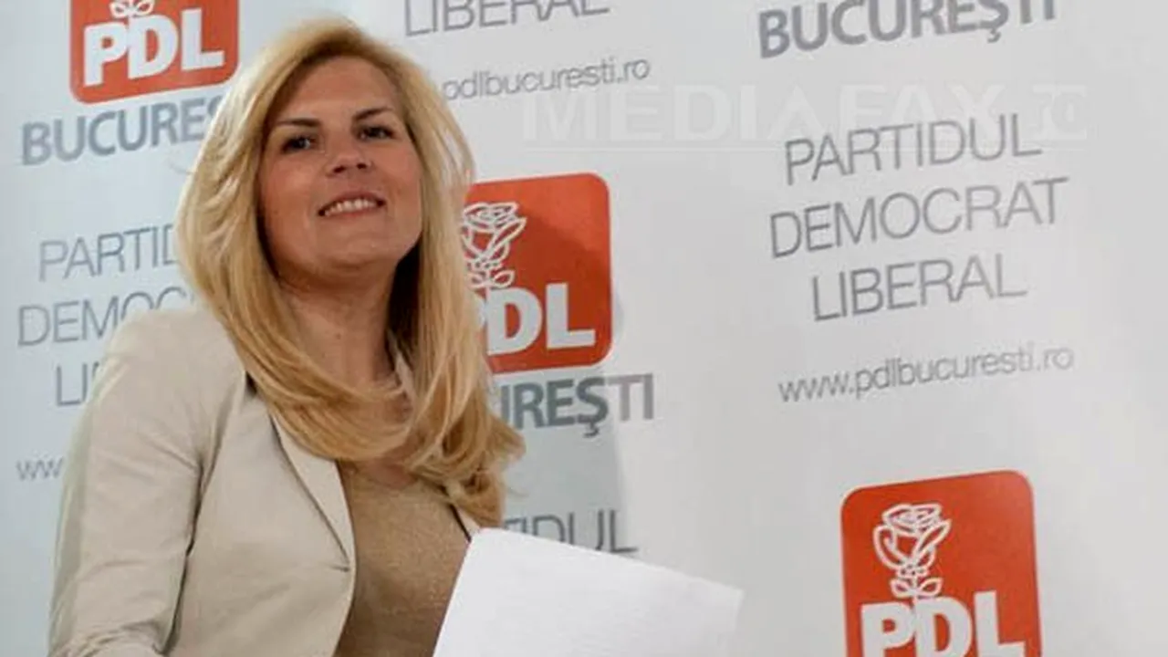 Elena Udrea, întrebată dacă vrea un copil: Chiar aşa, de astăzi începând? Nu am baterie