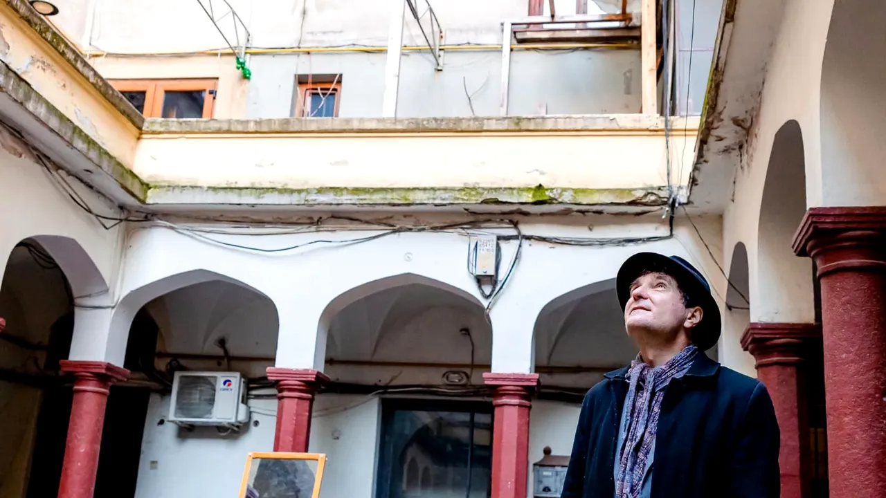 A început consolidarea seismică a blocului unde a funcţionat celebrul Club A, un loc emblematic pentru multe generaţii de studenţi şi tineri din Bucureşti