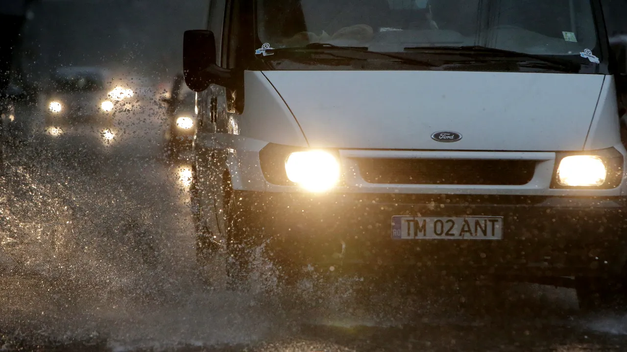 METEO Avertizare Cod portocaliu de ploi torenţiale în Tulcea