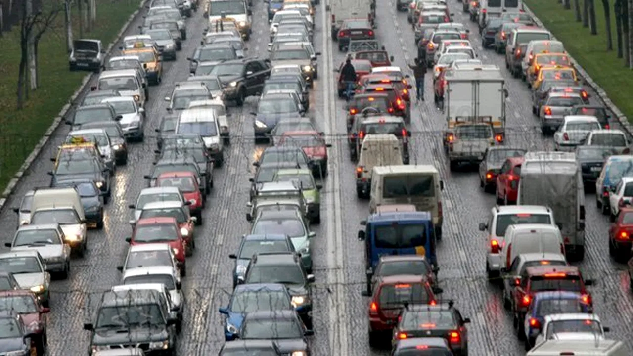 Guvernul a amânat până la 1 octombrie introducerea rovinietei electronice