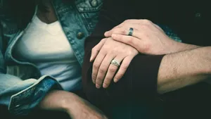 O femeie a murit în timp ce încerca să-și recupereze banii de la escroci