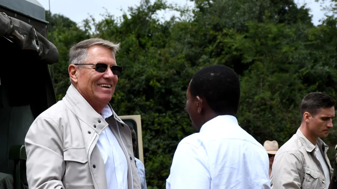 Preşedinţia: Similar altor şefi de stat, Iohannis a fost invitat să viziteze Parcul Naţional Nairobi