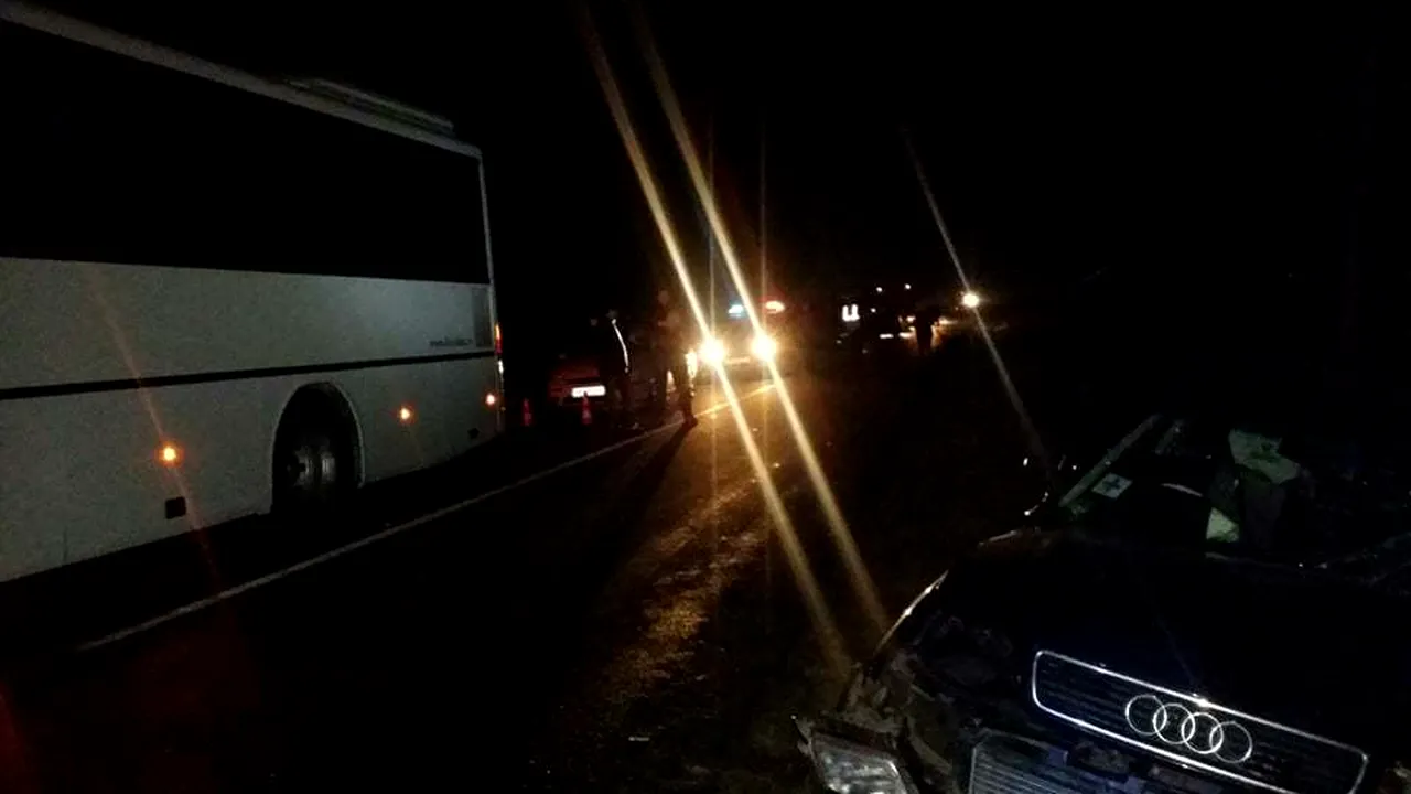 Un autocar cu 40 de persoane la bord, implicat într-un accident rutier în judeţul Timiş