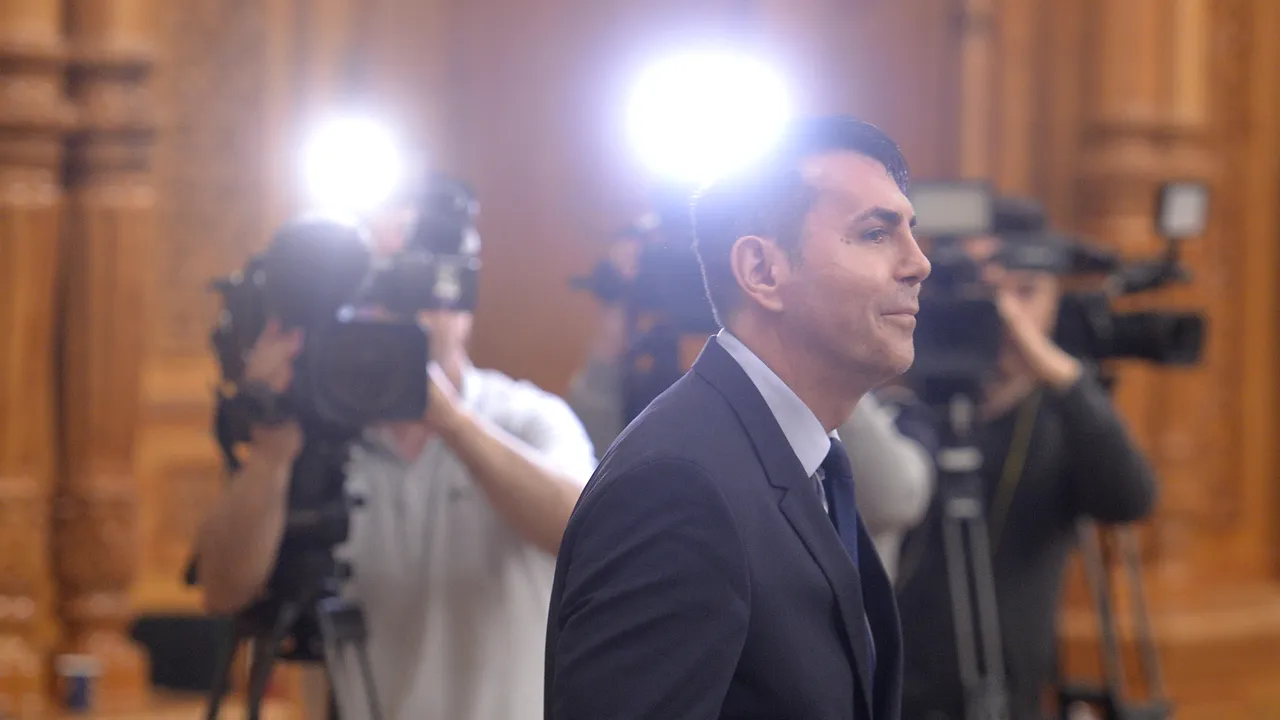 Gheorghe Stan şi Cristian Deliorga au depus jurământul la Palatul Cotroceni, ca judecători ai CCR