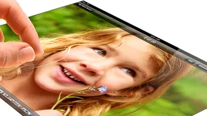 Apple a lansat a patra generaţie de iPad, cu ecran retină şi memorie mai mare - FOTO