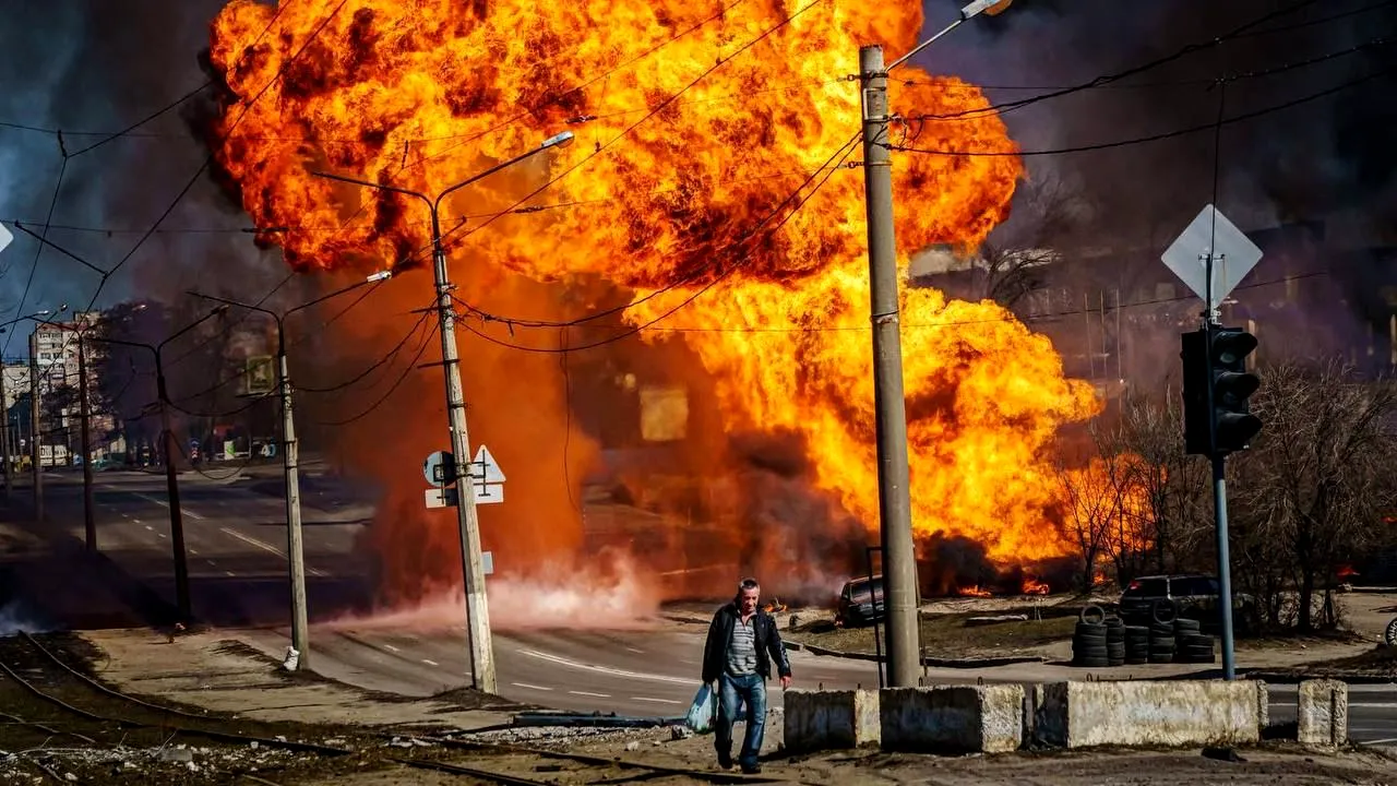 Un mort şi doi răniţi în urma bombardamentelor de sâmbătă din regiunea Harkov