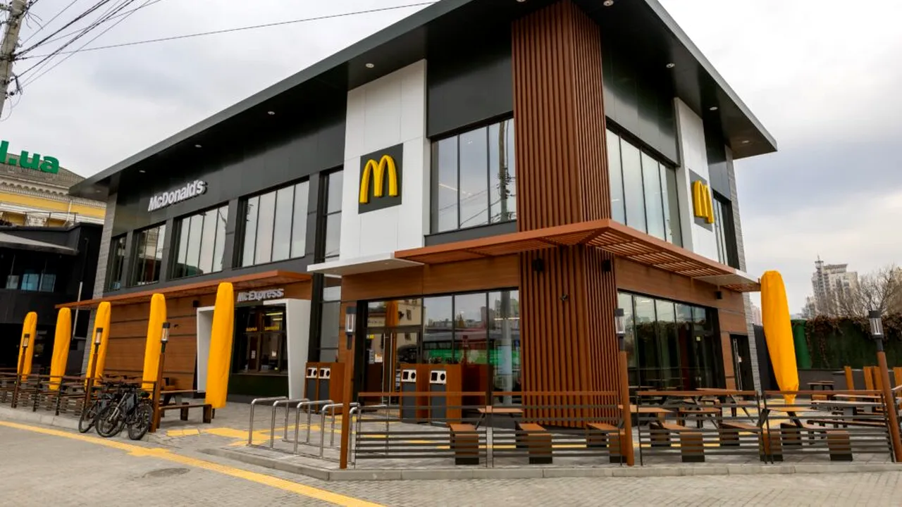 În plin conflict, McDonald’s inaugurează al 115-lea restaurant în Ucraina